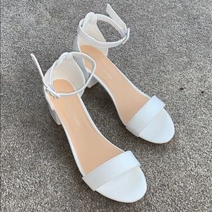 Classy white high heals✨